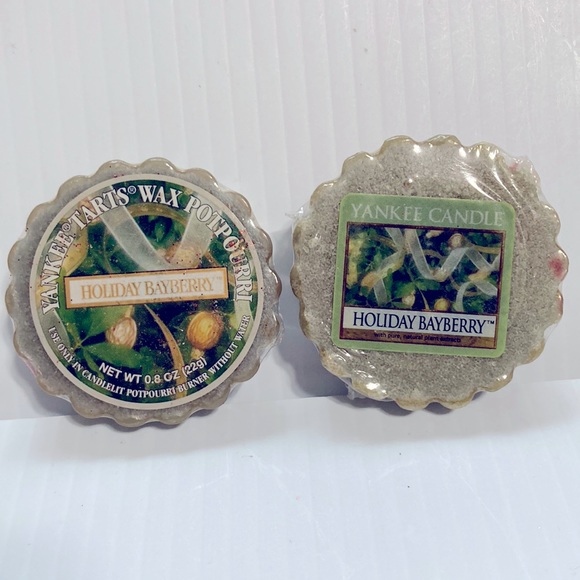 2 Yankee Candle Tarts HOLIDAY BAYBERRY NEW 0.8 oz each - Picture 2 of 7
